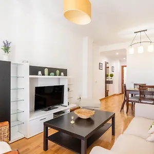 https://renthas-capuchinos-centro.1costadelsol.com